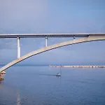 Tri Mora Ražanac