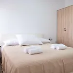 Tri Mora Apartman *