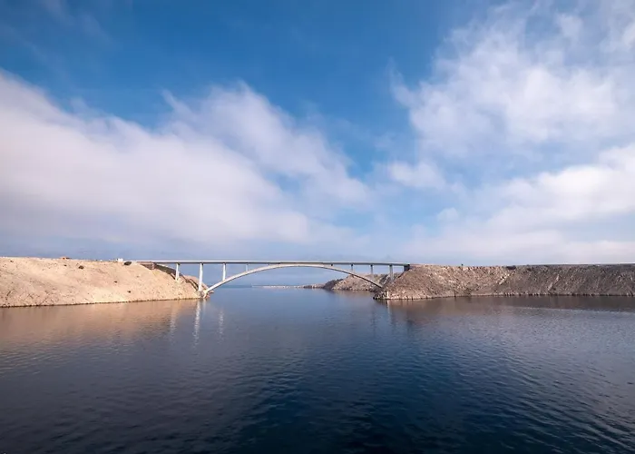 Apartment Tri Mora *