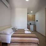 Tri Mora * Ražanac