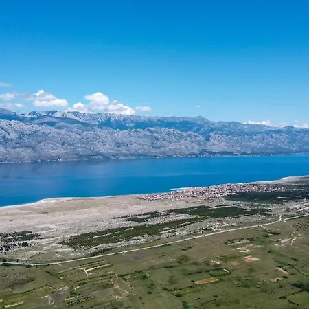 Tri Mora *