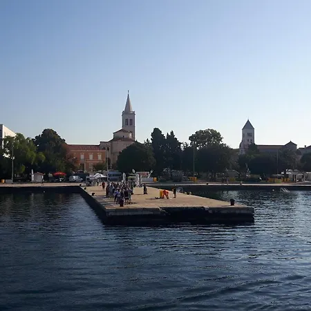 Tri Mora Razanac