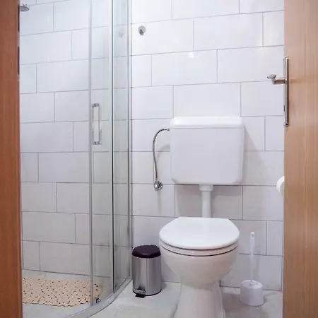Tri Mora Ražanac