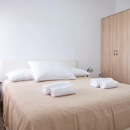 Tri Mora Apartment *
